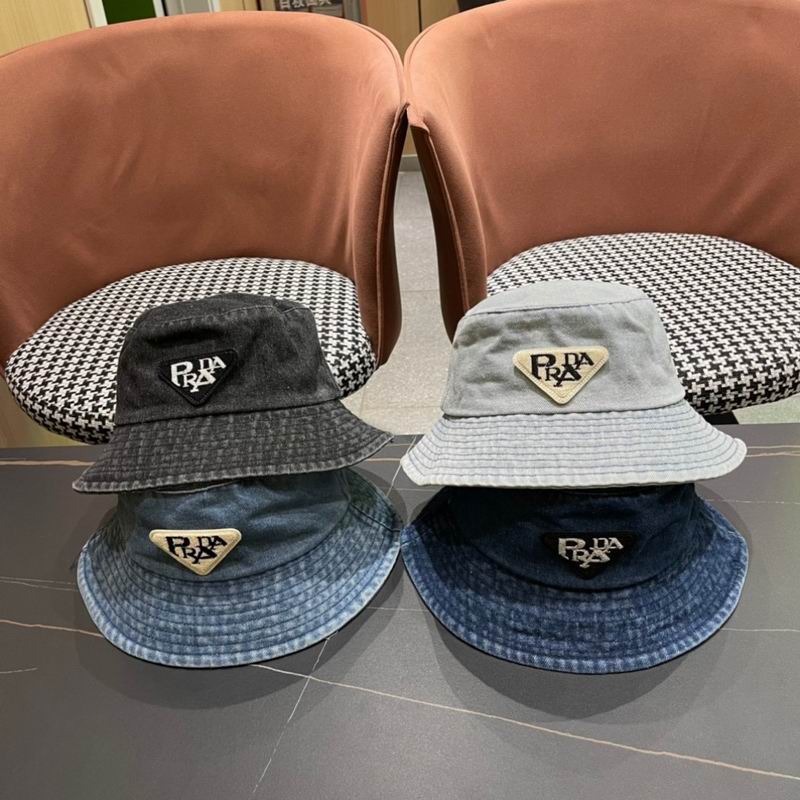 Prada hat 041504